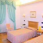 Grand Entourage - Palazzo Strassoldo Hotel Gorizia