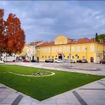 Hotel Grand Entourage - Palazzo Strassoldo 4*