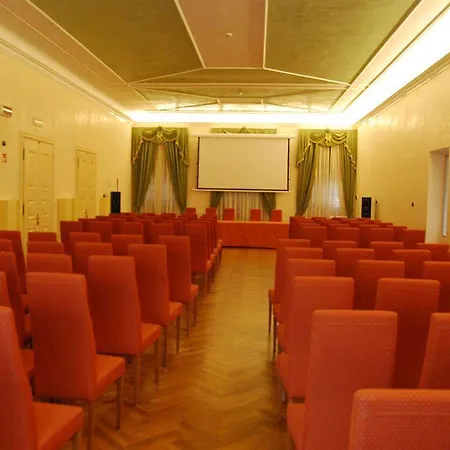 호텔 Grand Entourage - Palazzo Strassoldo 4*