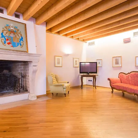Hotel Grand Entourage - Palazzo Strassoldo 4*