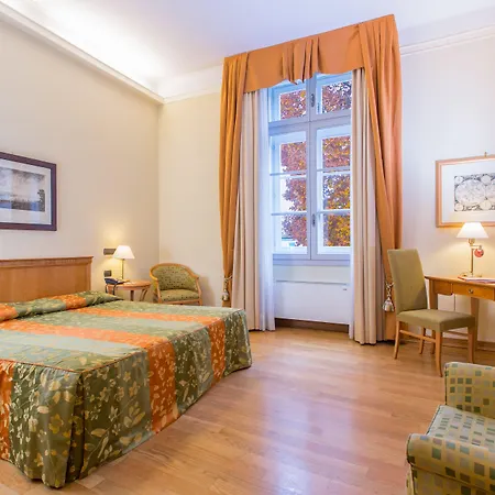 Grand Entourage - Palazzo Strassoldo 4*