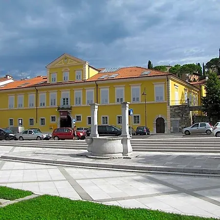 Grand Entourage - Palazzo Strassoldo Hotel Gorizia