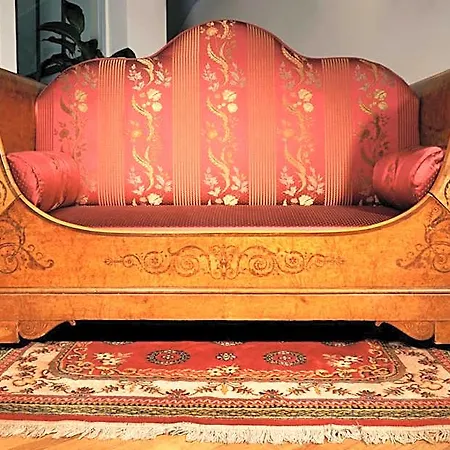 Grand Entourage - Palazzo Strassoldo