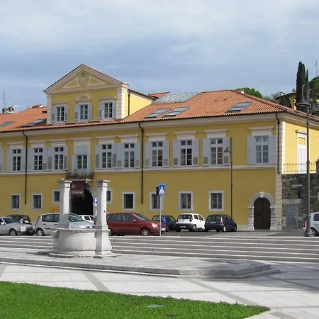 호텔 Grand Entourage - Palazzo Strassoldo 4*