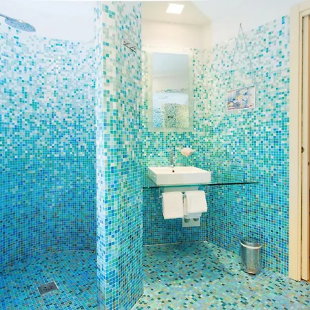 Hotel Grand Entourage - Palazzo Strassoldo 4*