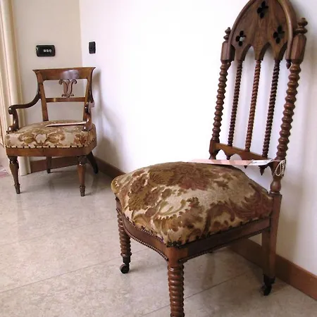 Grand Entourage - Palazzo Strassoldo