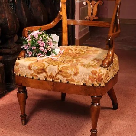 Hotel Grand Entourage - Palazzo Strassoldo 4*