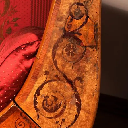 Grand Entourage - Palazzo Strassoldo Hotel