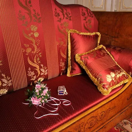 Hotel Grand Entourage - Palazzo Strassoldo